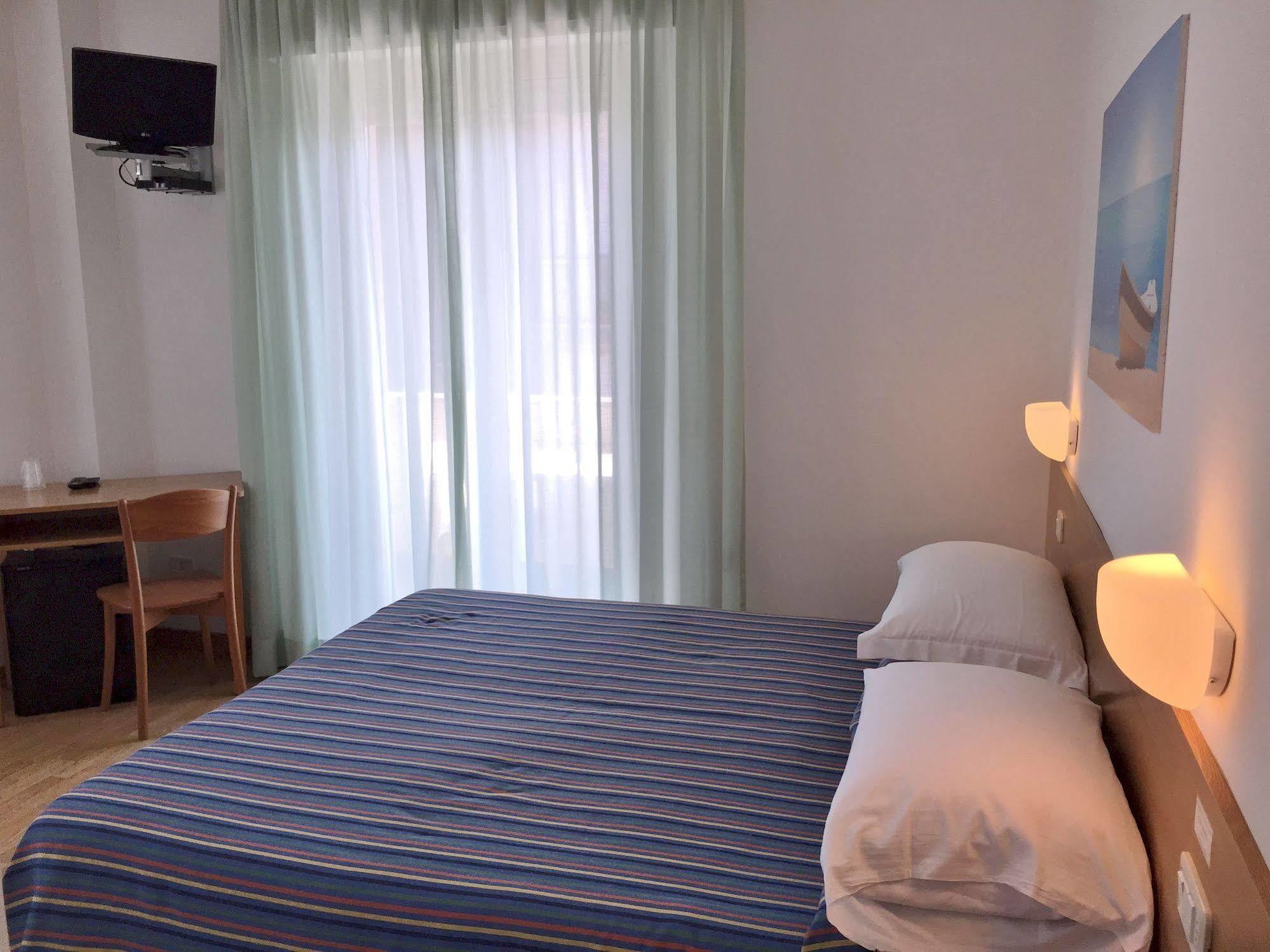 Hotel Mayor スペルロンガ エクステリア 写真